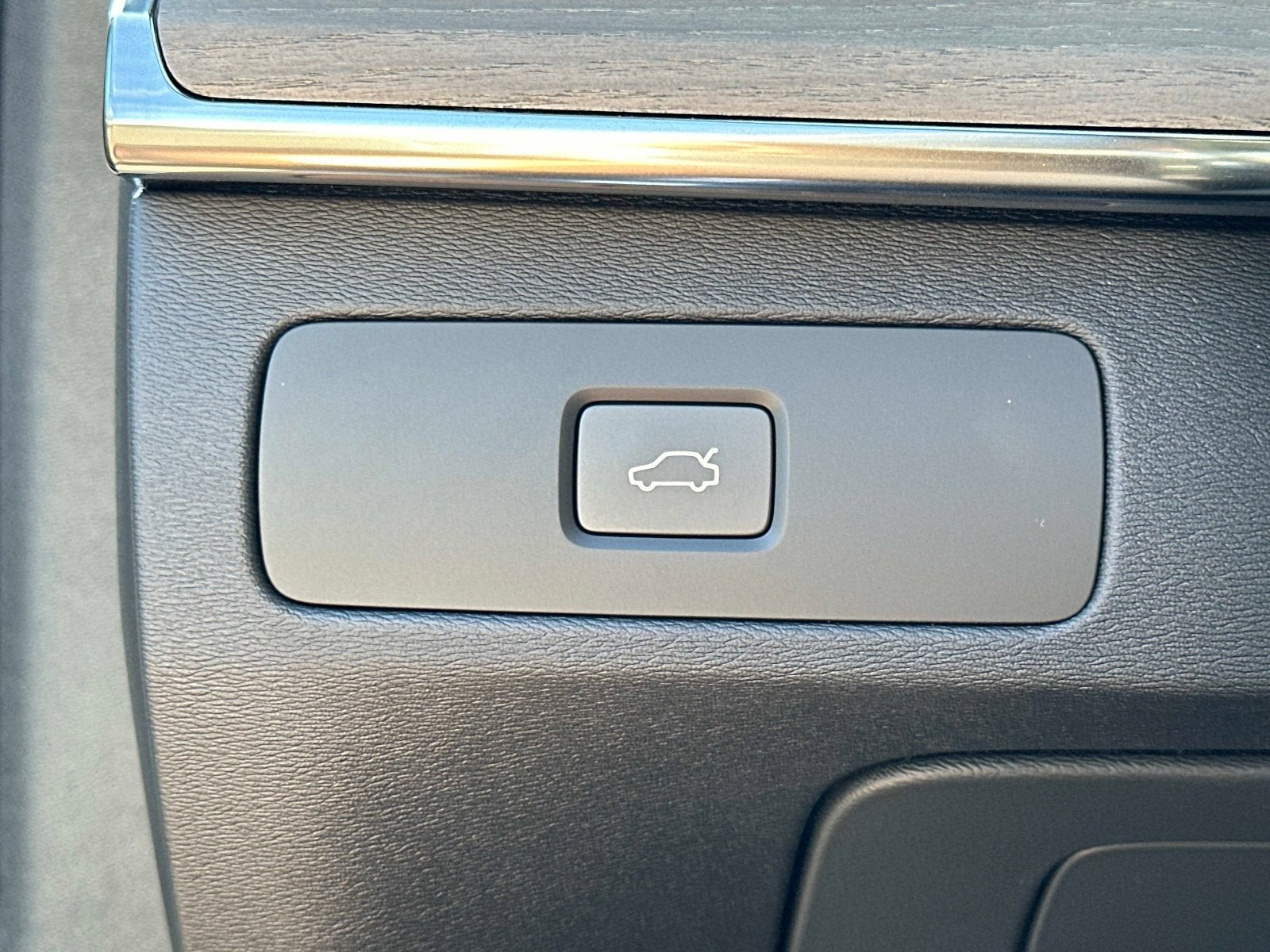 2026 Volvo XC90 Ultra Dark Theme