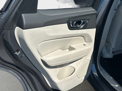 2021 Volvo XC60 Momentum