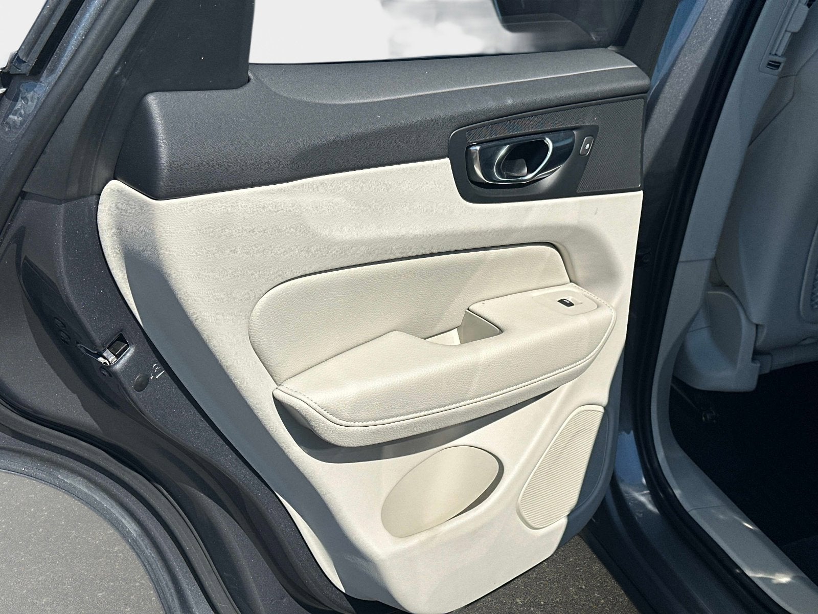 2021 Volvo XC60 Momentum