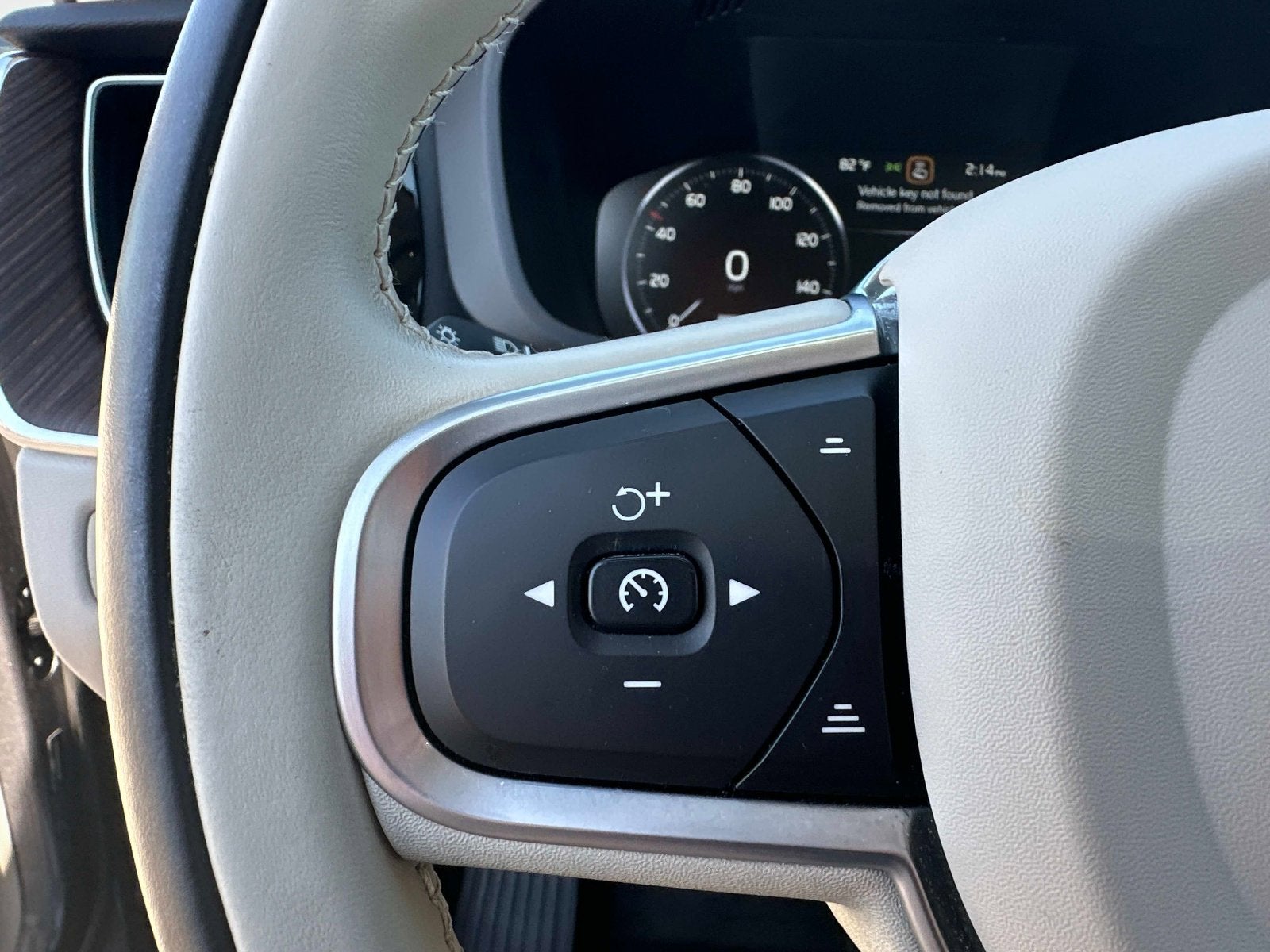 2021 Volvo XC60 Momentum