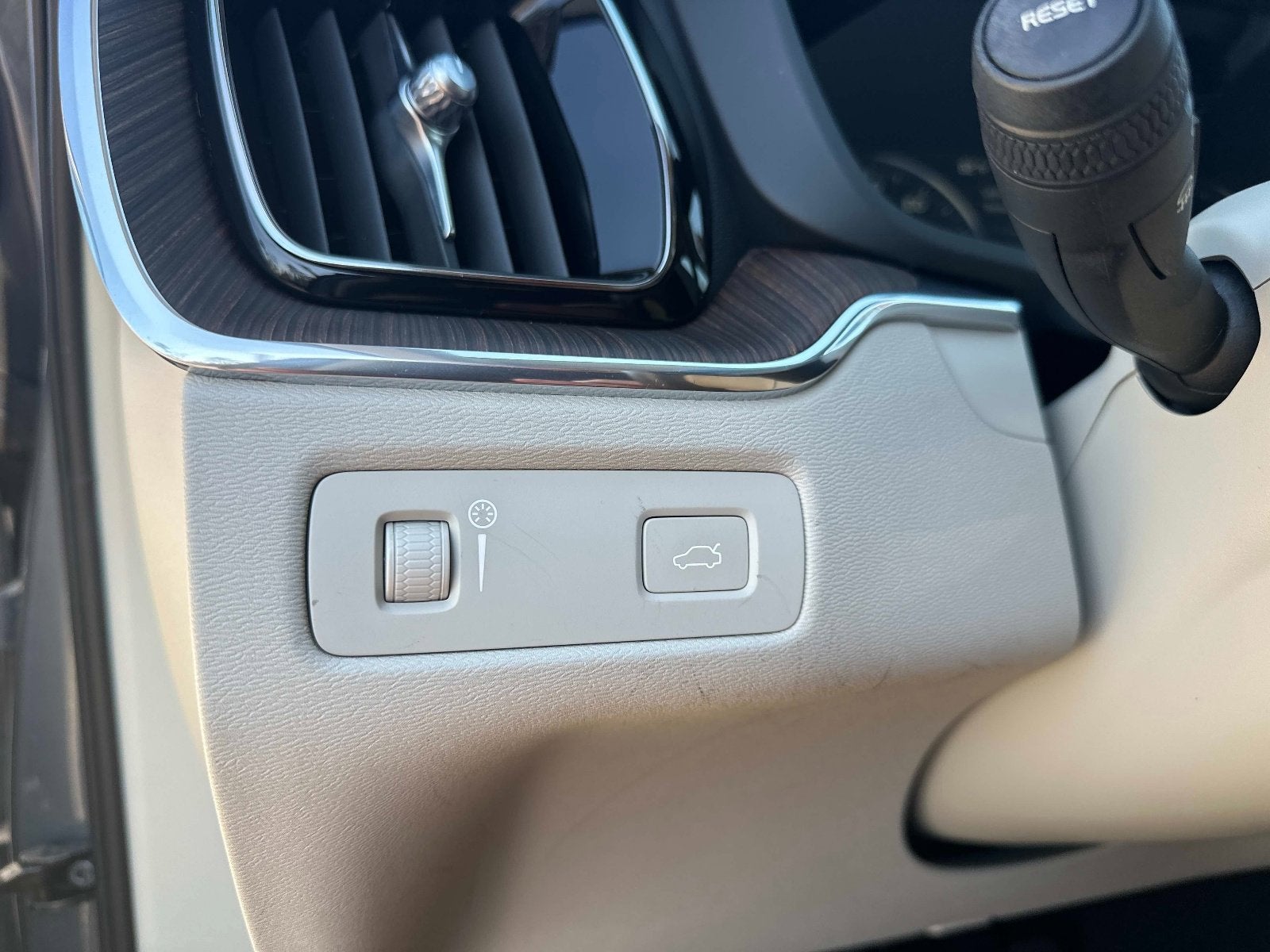 2021 Volvo XC60 Momentum