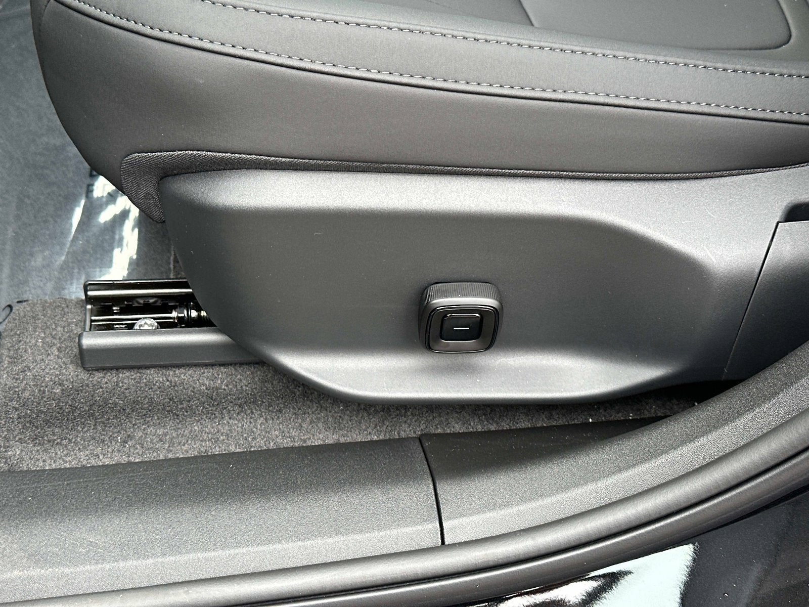 2026 Volvo EX30 Plus