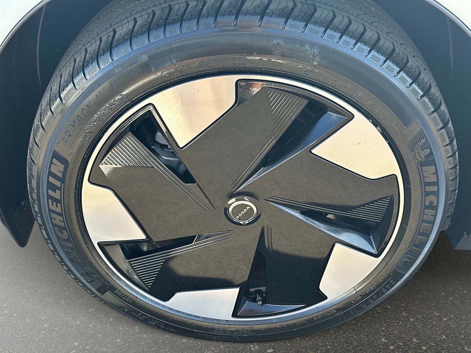 2026 Volvo EX30 Plus