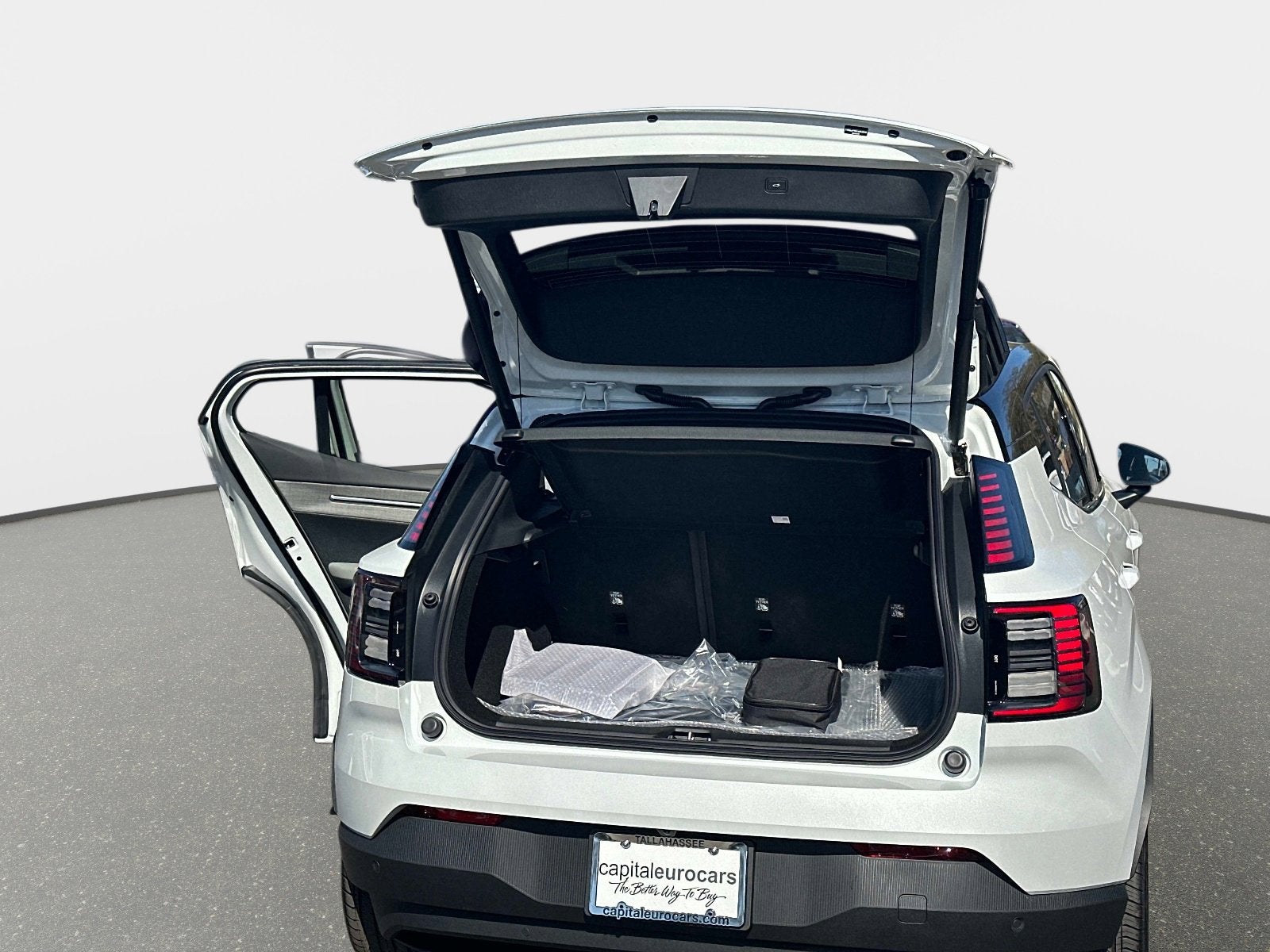 2026 Volvo EX30 Plus