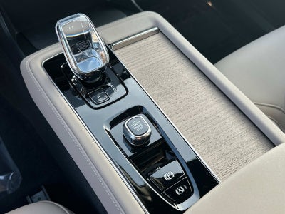 2026 Volvo XC90 Plug-In Hybrid Plus