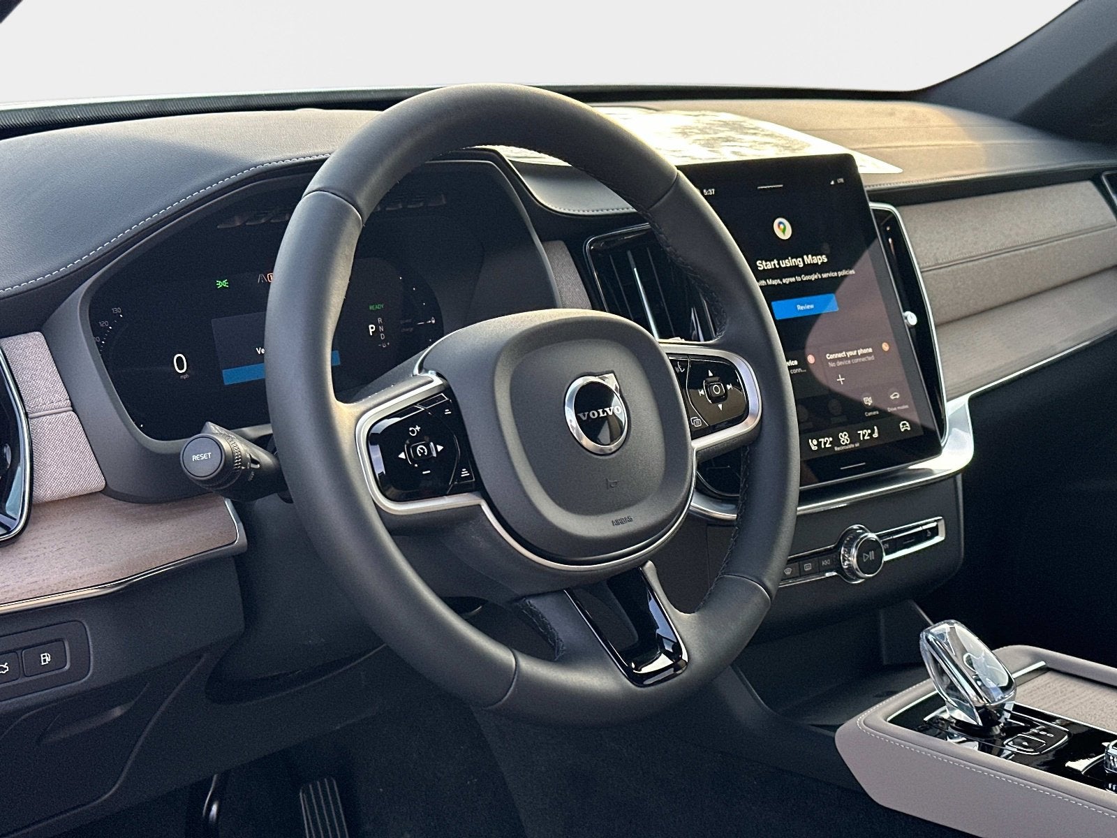 2026 Volvo XC90 Plug-In Hybrid Plus