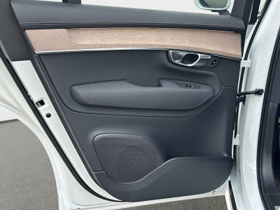 2026 Volvo XC90 Plug-In Hybrid Plus