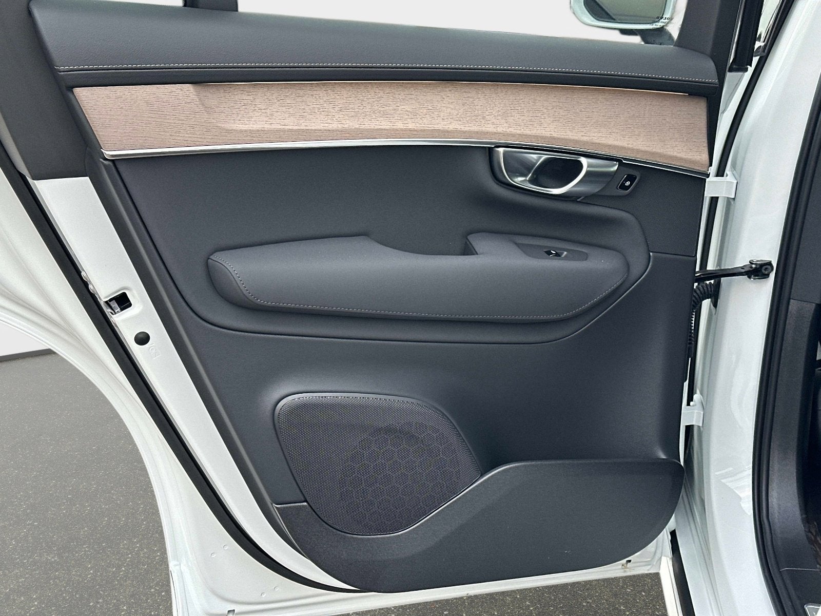 2026 Volvo XC90 Plug-In Hybrid Plus