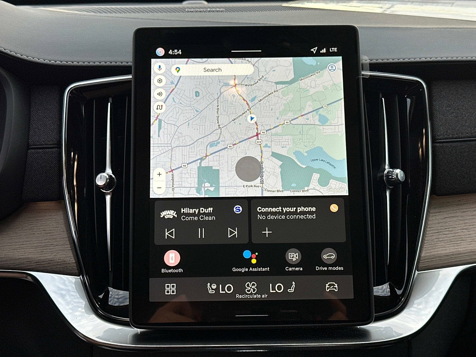 2026 Volvo XC90 Plug-In Hybrid Plus