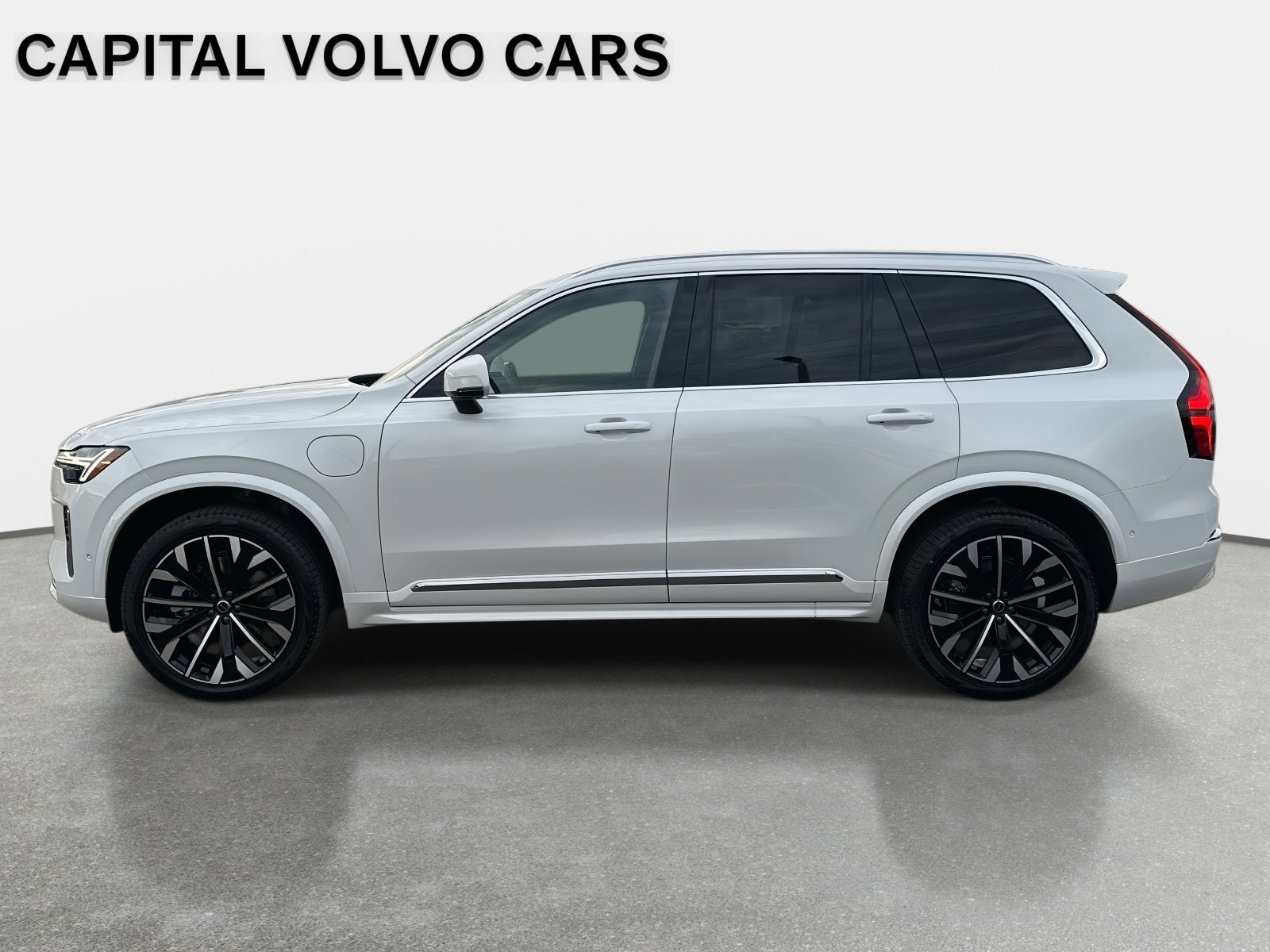 2026 Volvo XC90 Plug-In Hybrid Plus