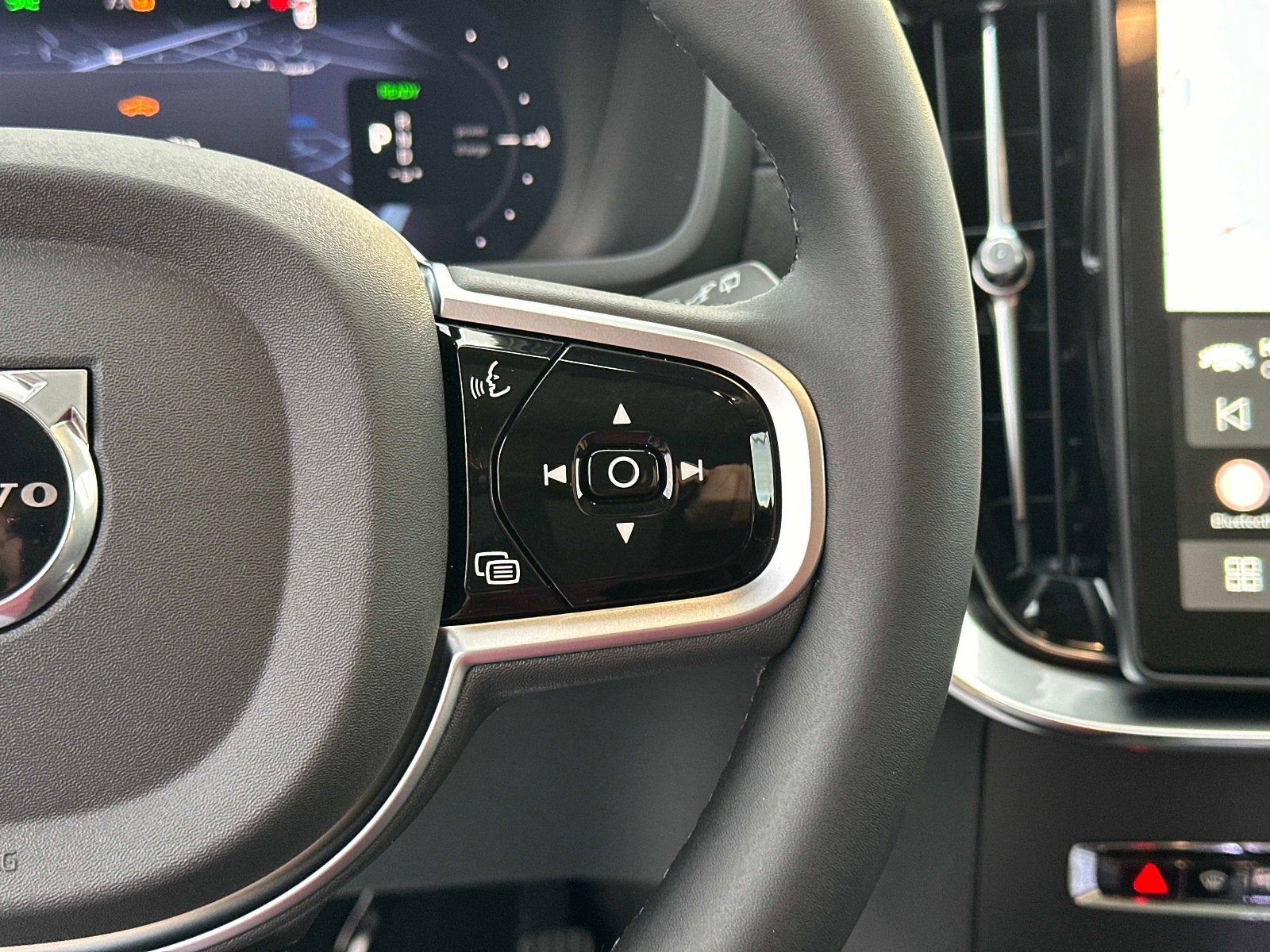 2026 Volvo XC90 Plug-In Hybrid Plus