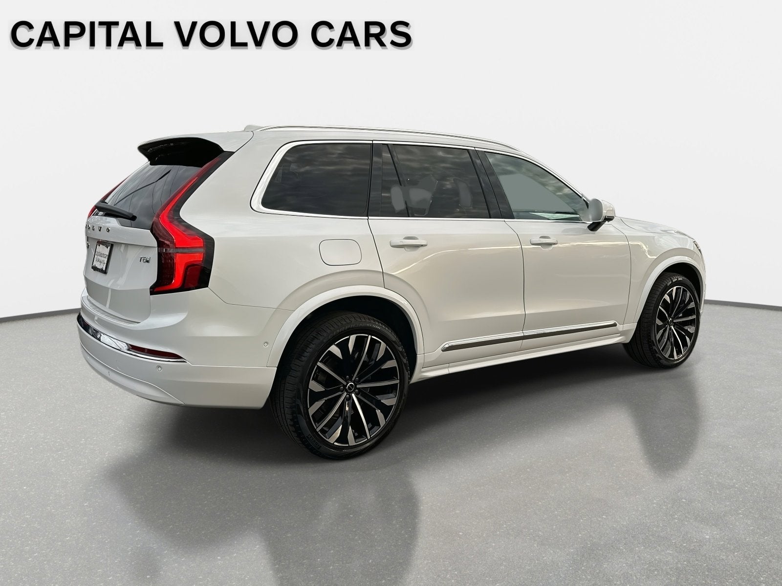 2026 Volvo XC90 Plug-In Hybrid Plus