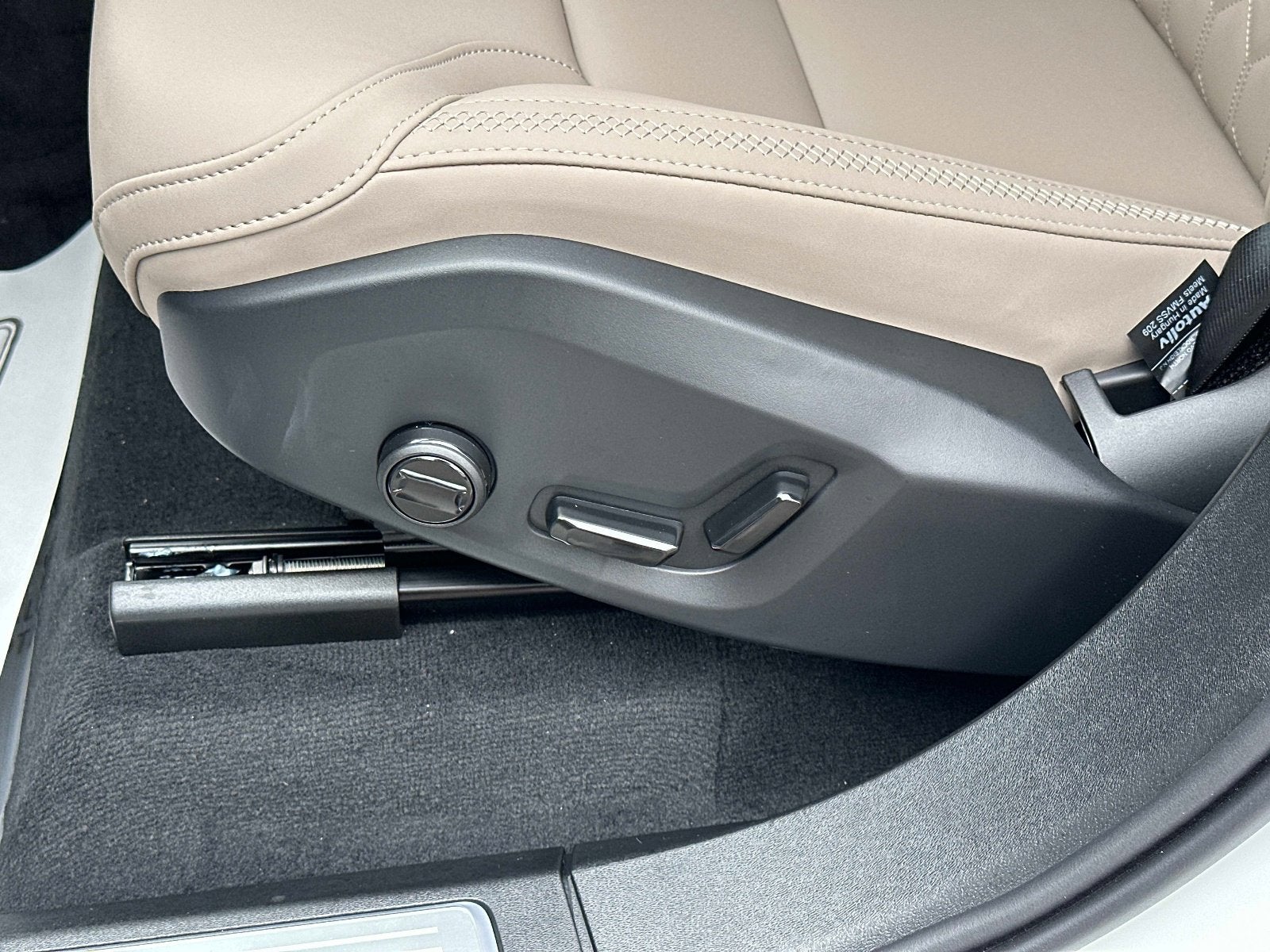 2026 Volvo XC90 Plug-In Hybrid Plus