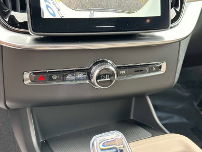 2026 Volvo XC90 Plug-In Hybrid Plus