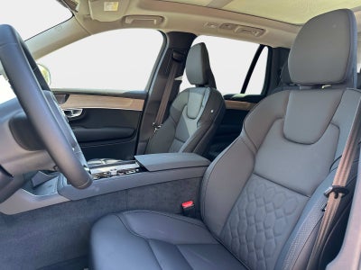 2025 Volvo XC90 Plug-In Hybrid Plus