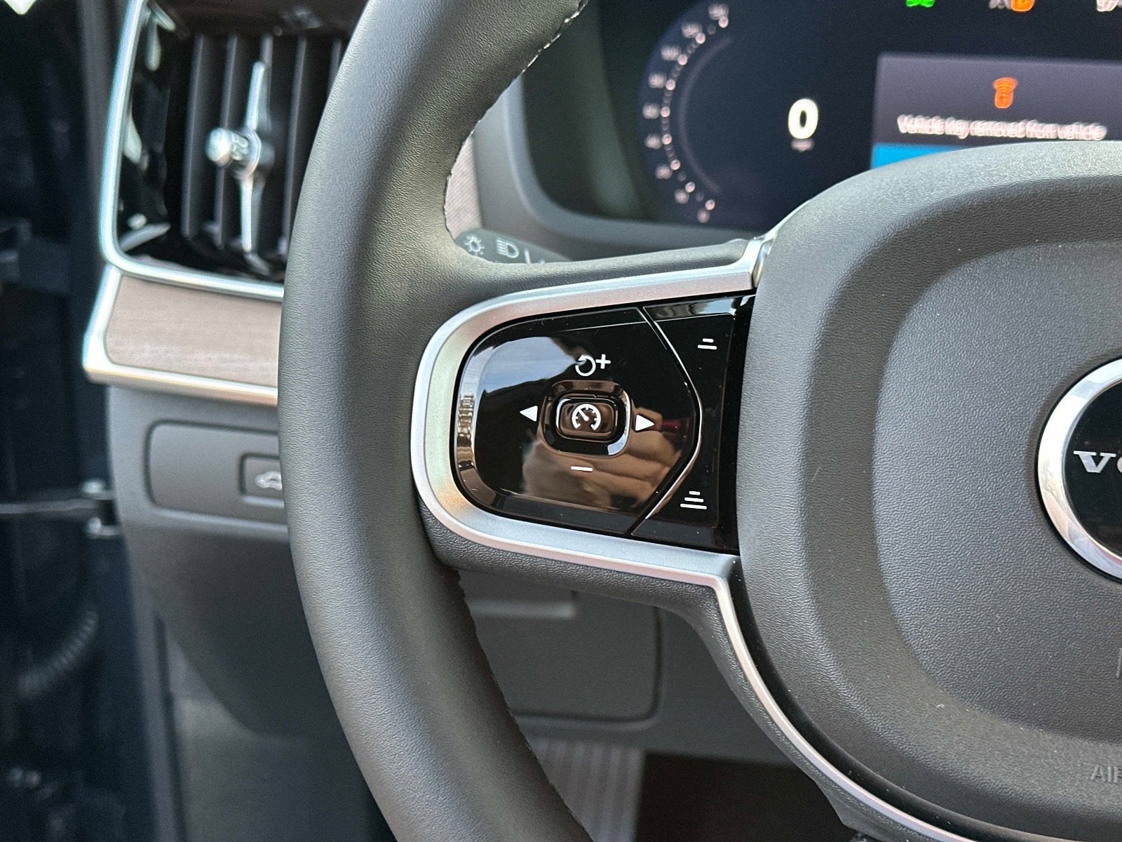 2026 Volvo XC90 Plug-In Hybrid Ultra