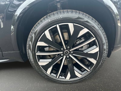 2026 Volvo XC90 Plug-In Hybrid Ultra