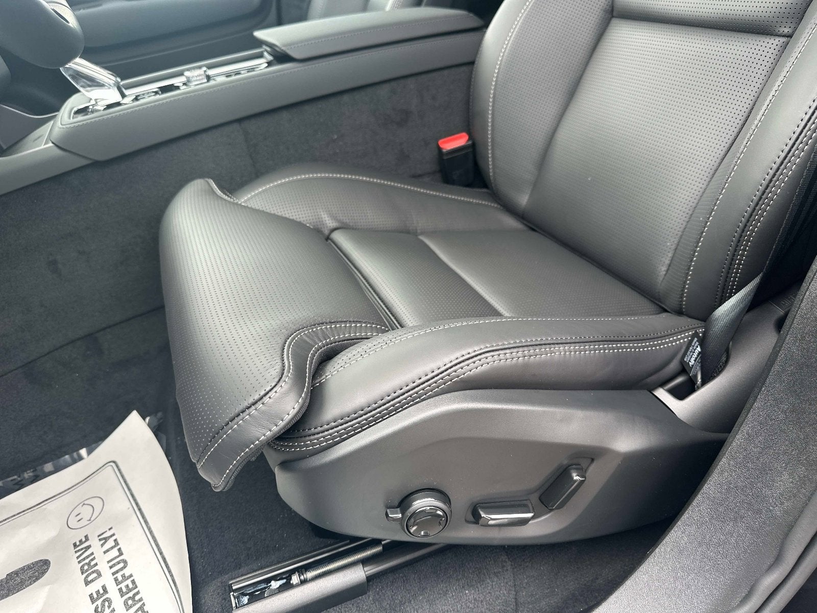 2026 Volvo XC90 Plug-In Hybrid Ultra