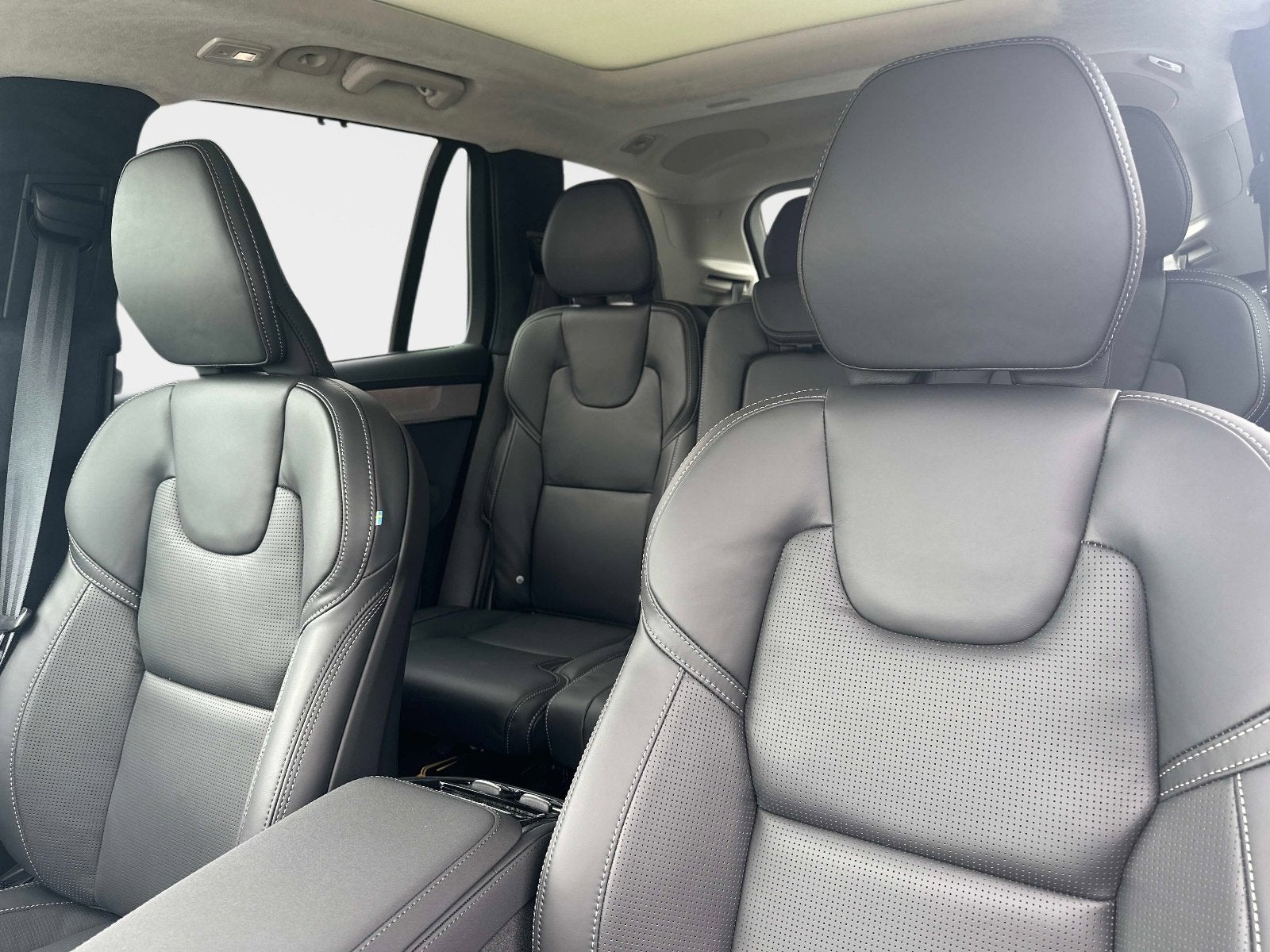 2026 Volvo XC90 Plug-In Hybrid Ultra