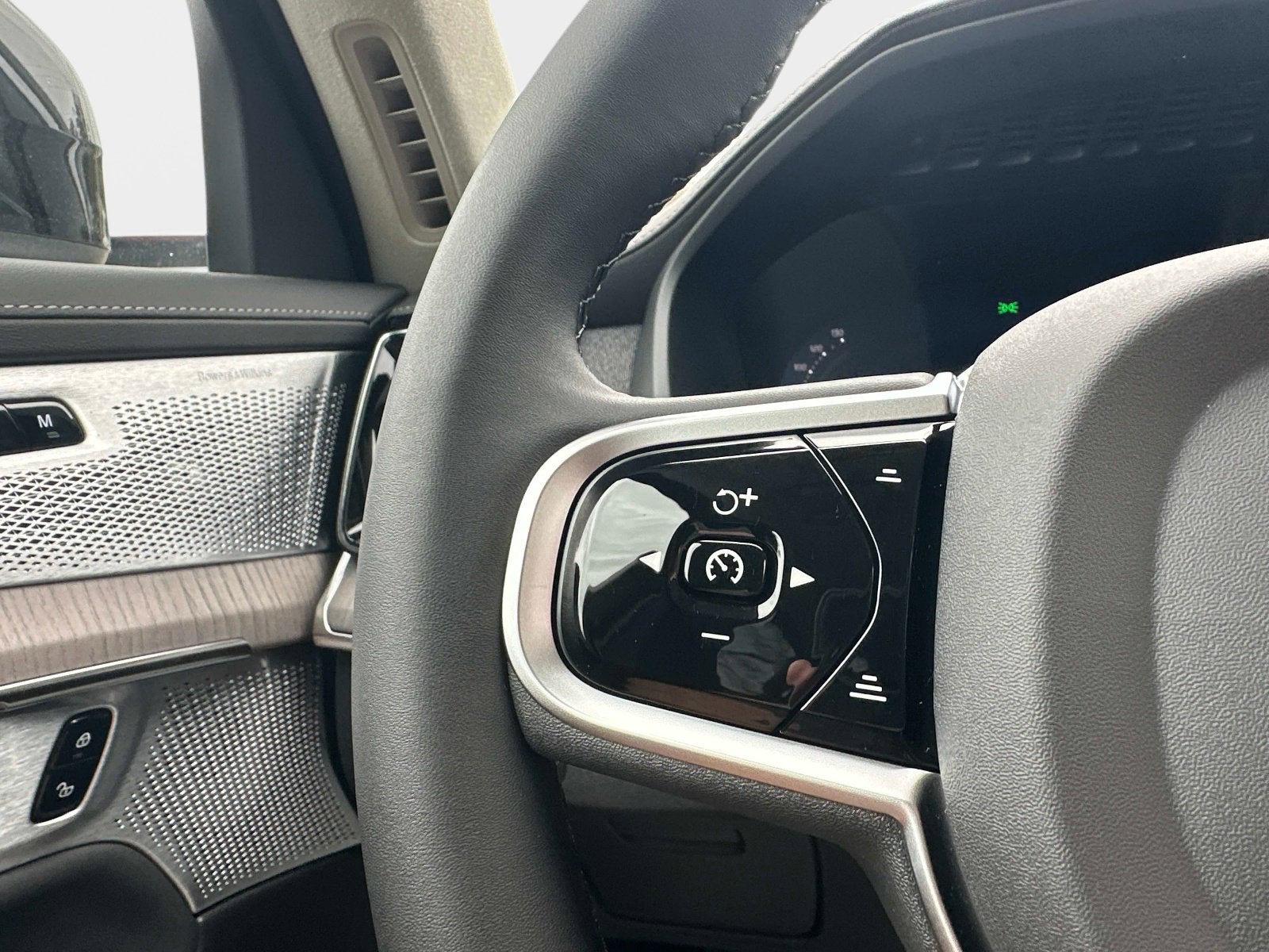 2026 Volvo XC90 Plug-In Hybrid Ultra