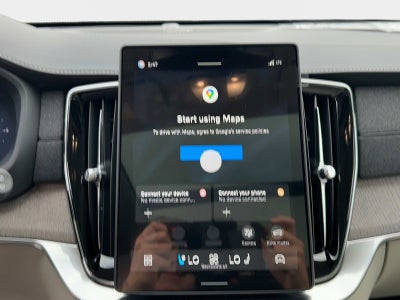 2026 Volvo XC90 Plug-In Hybrid Ultra Dark Theme