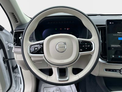 2026 Volvo XC90 Plug-In Hybrid Ultra Dark Theme