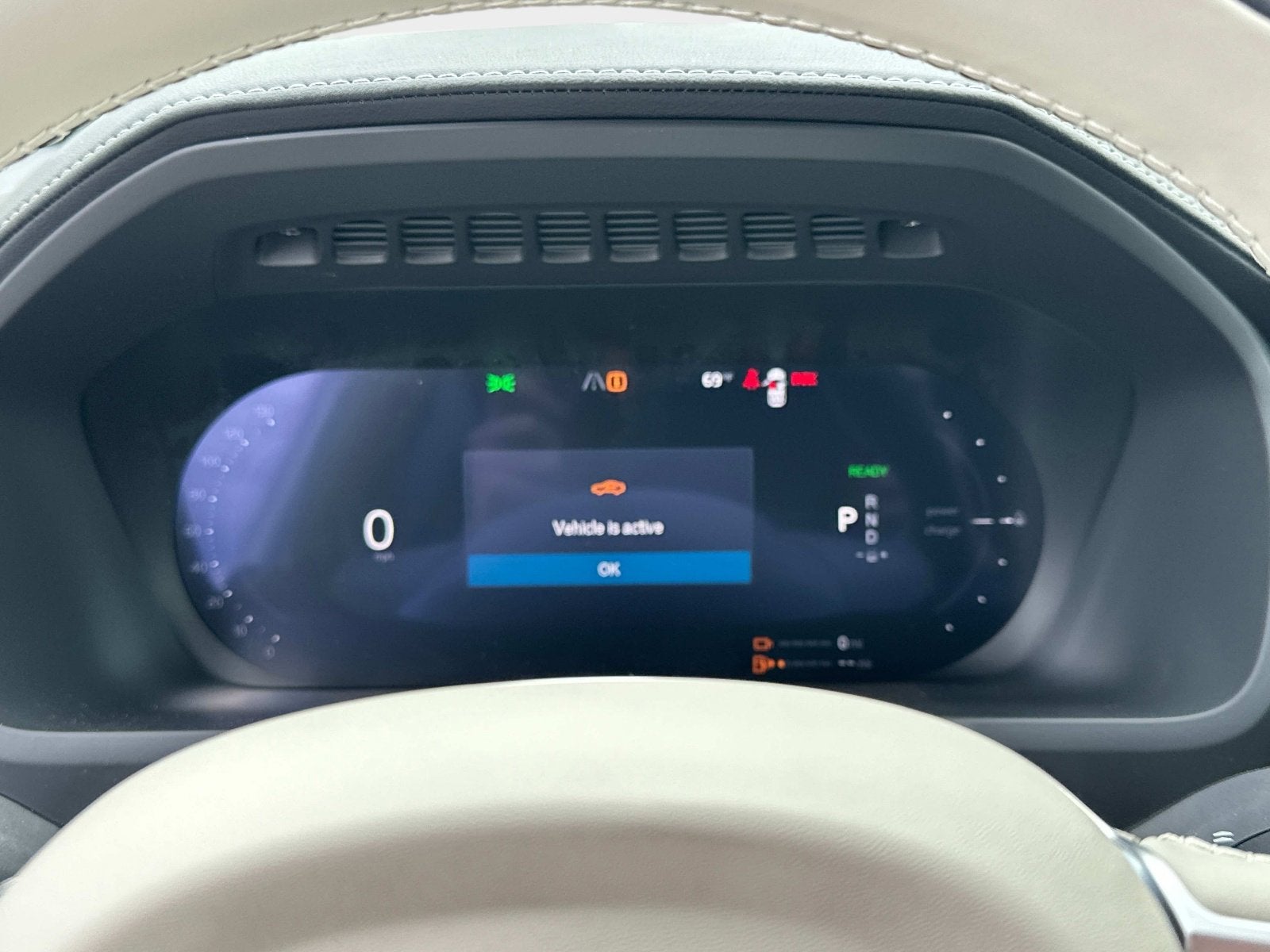 2026 Volvo XC90 Plug-In Hybrid Ultra Dark Theme