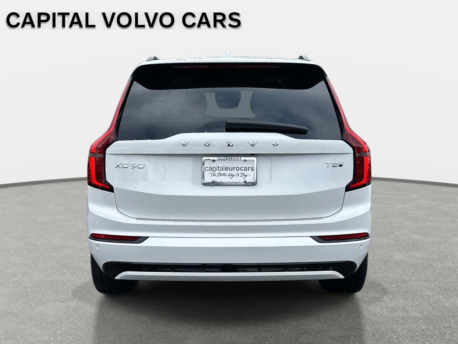 2026 Volvo XC90 Plug-In Hybrid Ultra Dark Theme