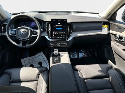 2026 Volvo XC90 Plug-In Hybrid Ultra Dark Theme