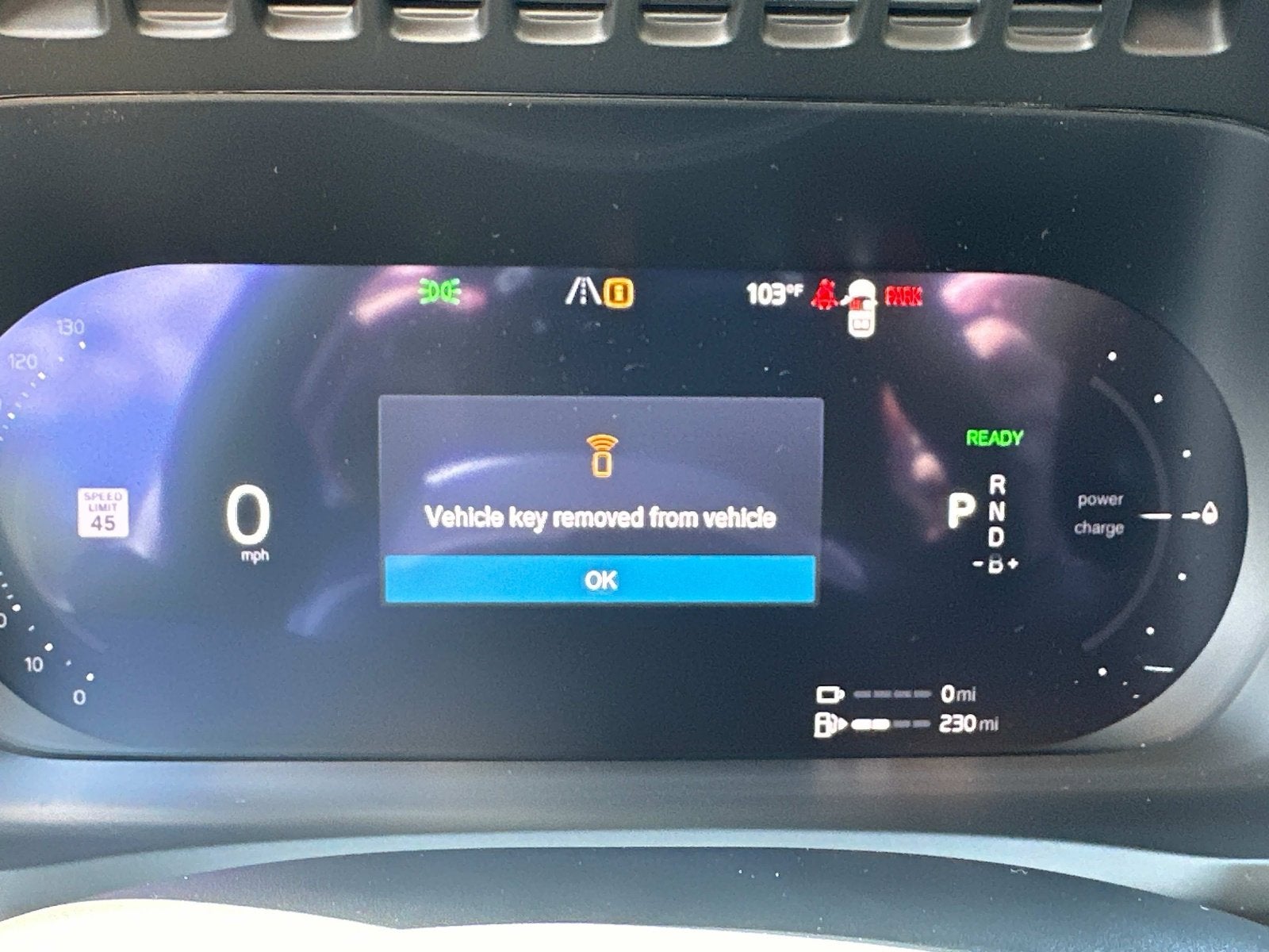 2026 Volvo XC90 Plug-In Hybrid Ultra Dark Theme