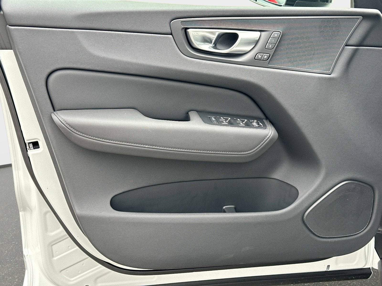 2026 Volvo XC60 Plug-In Hybrid Core