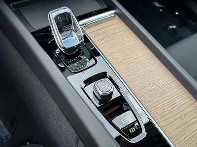 2026 Volvo XC60 Plug-In Hybrid Core