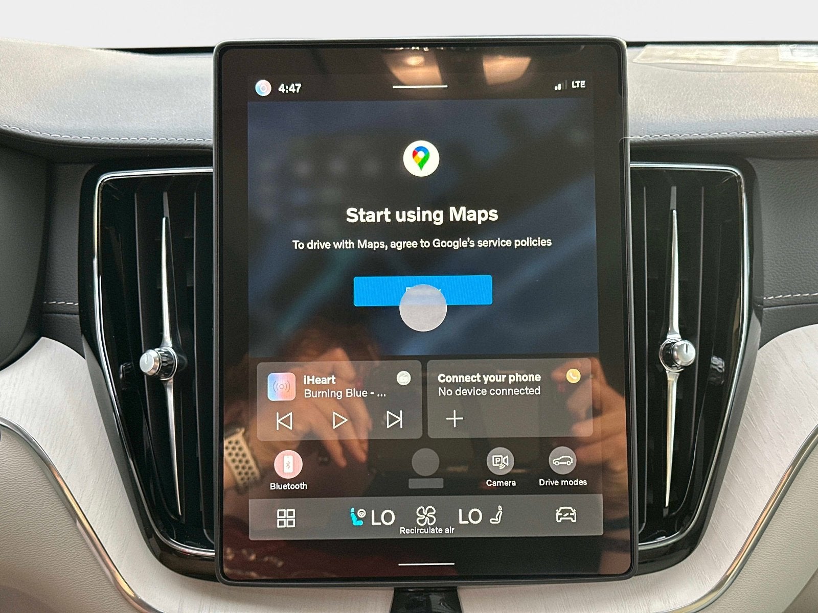 2026 Volvo XC60 Plug-In Hybrid Ultra