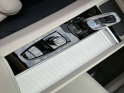 2026 Volvo XC60 Plug-In Hybrid Ultra