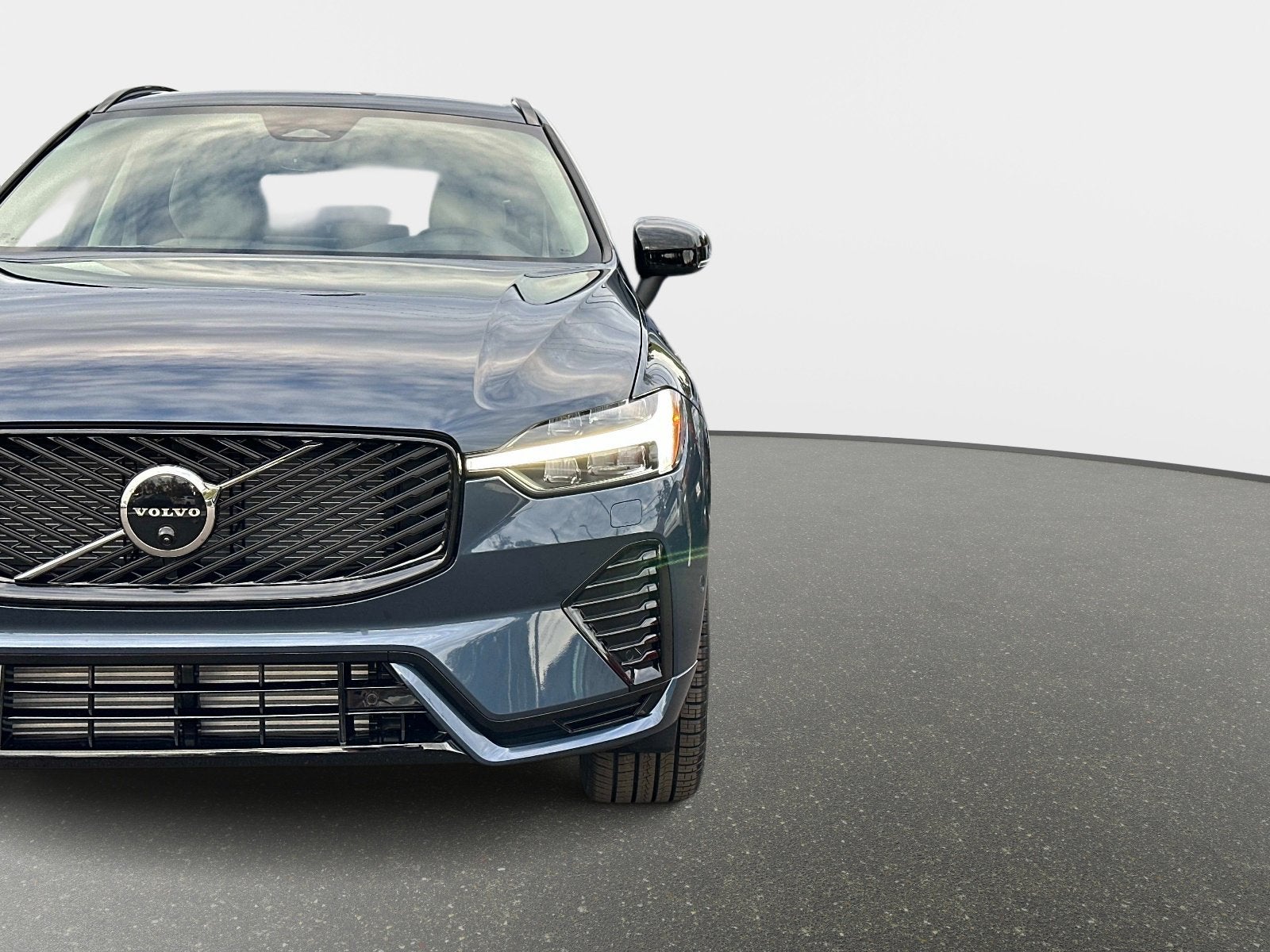 2026 Volvo XC60 Plug-In Hybrid Ultra