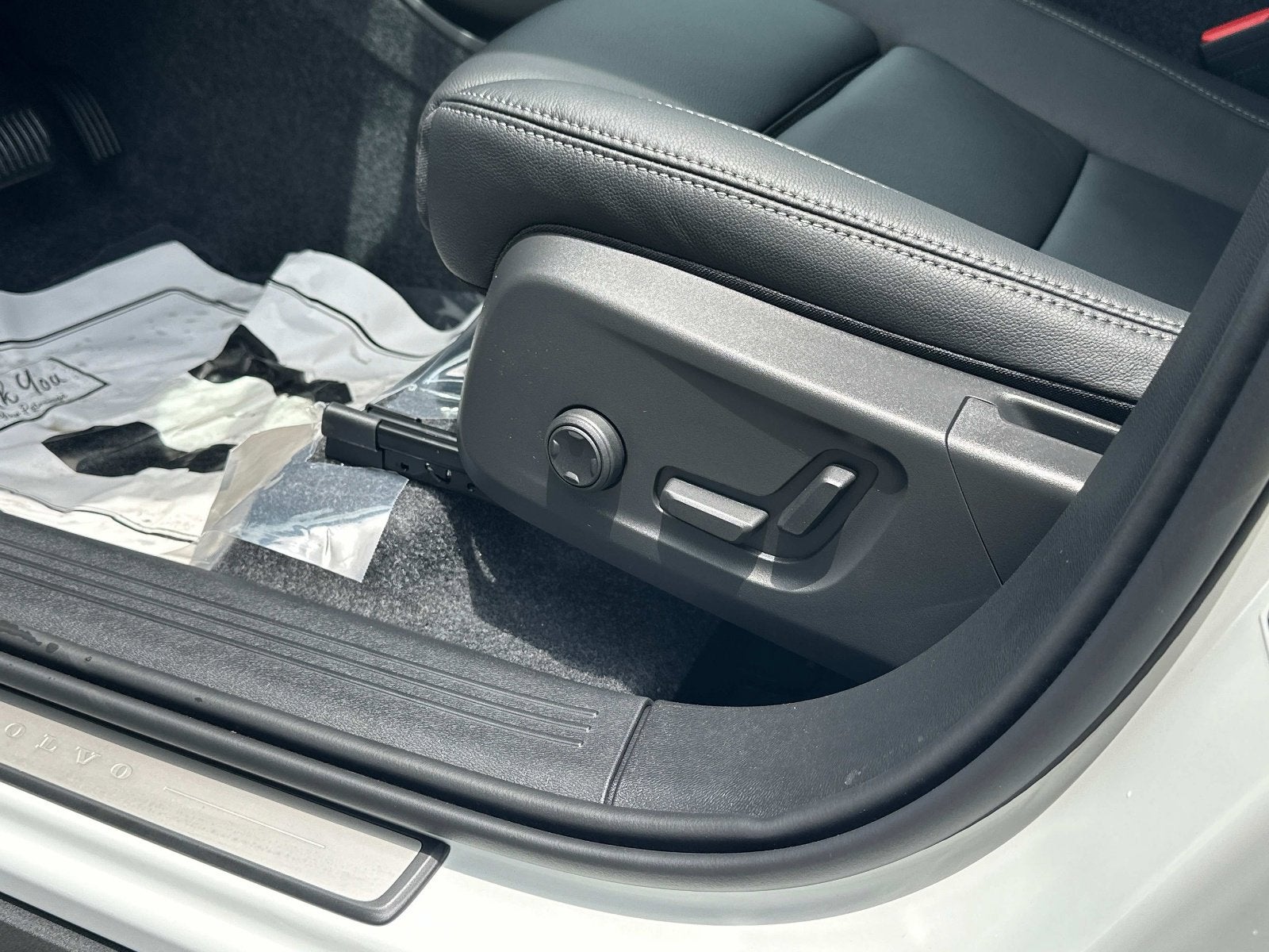 2026 Volvo XC40 Plus