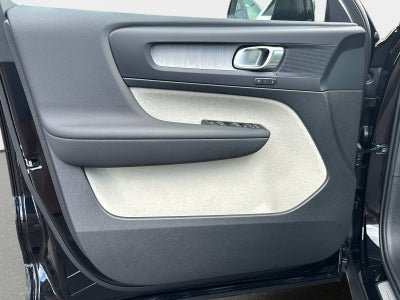 2026 Volvo XC40 Plus