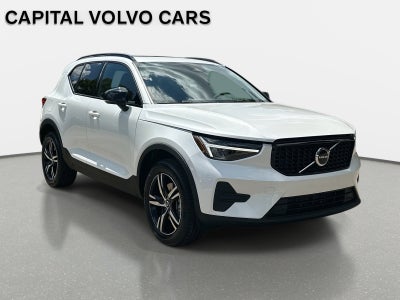 2026 Volvo XC40 Core
