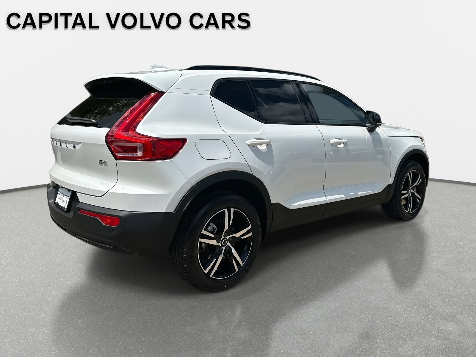 2026 Volvo XC40 Core
