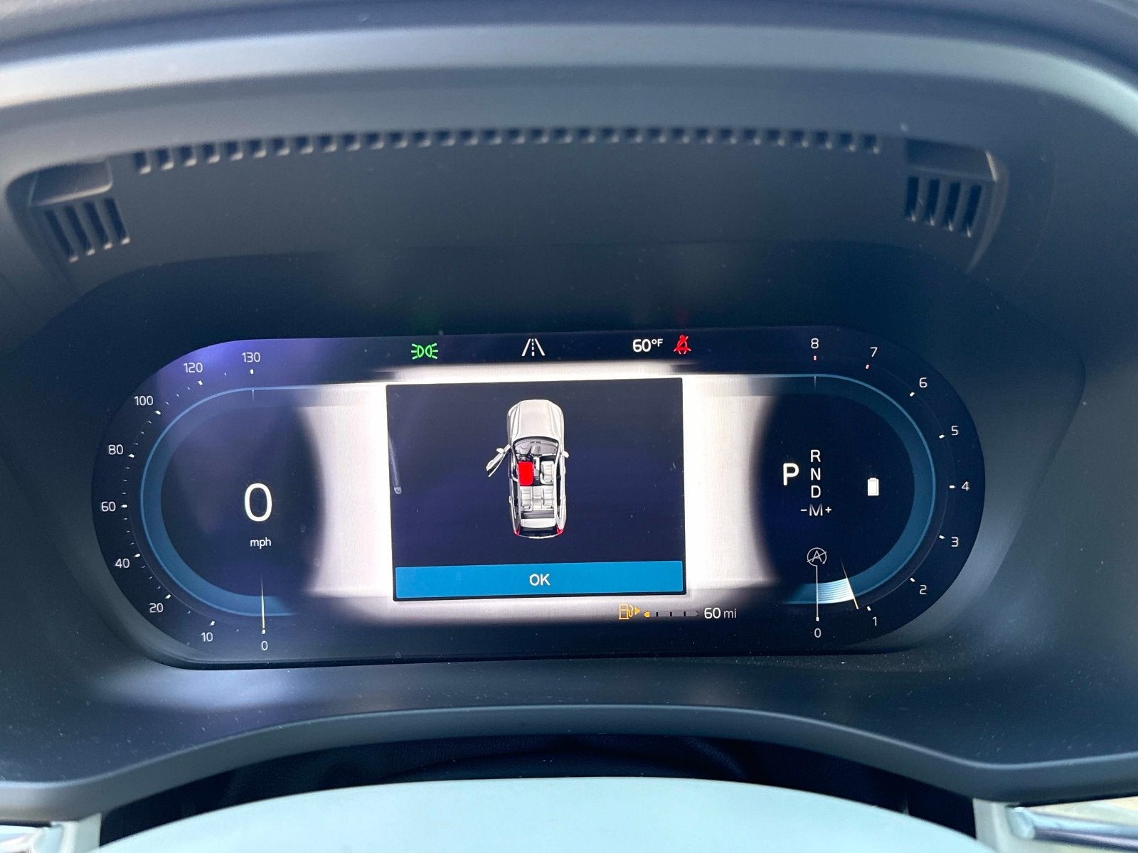 2023 Volvo XC60 Ultimate Bright Theme