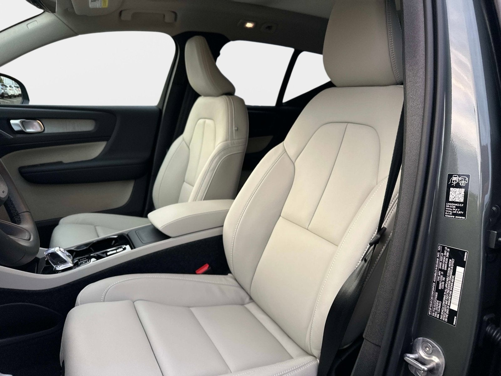 2026 Volvo XC40 Plus