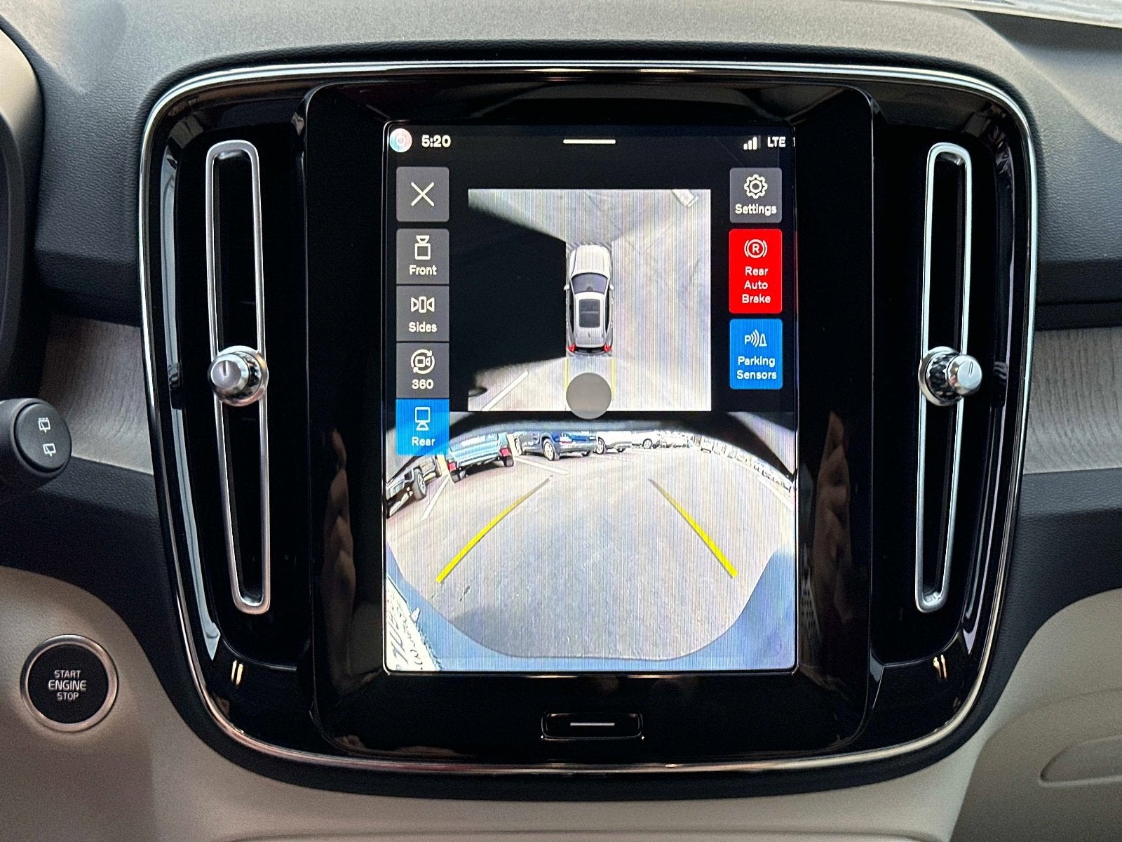 2026 Volvo XC40 Plus