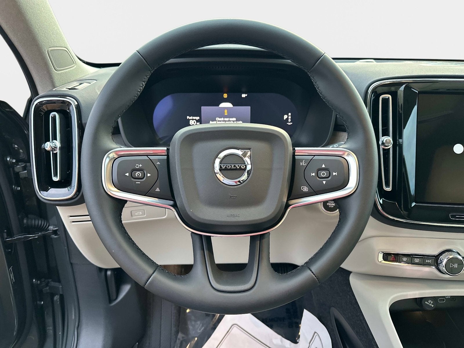 2026 Volvo XC40 Plus