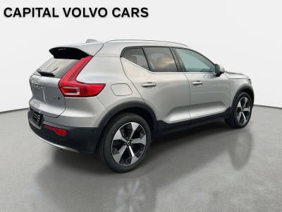 2025 Volvo XC40 Plus Bright Theme