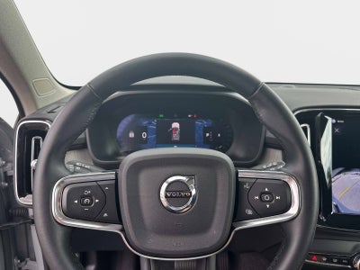 2025 Volvo XC40 Core Bright Theme