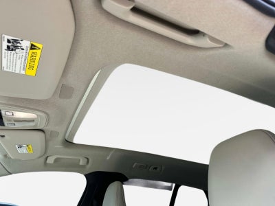 2023 Volvo XC40 Plus Dark Theme