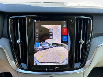 2026 Volvo V60 Cross Country Plus