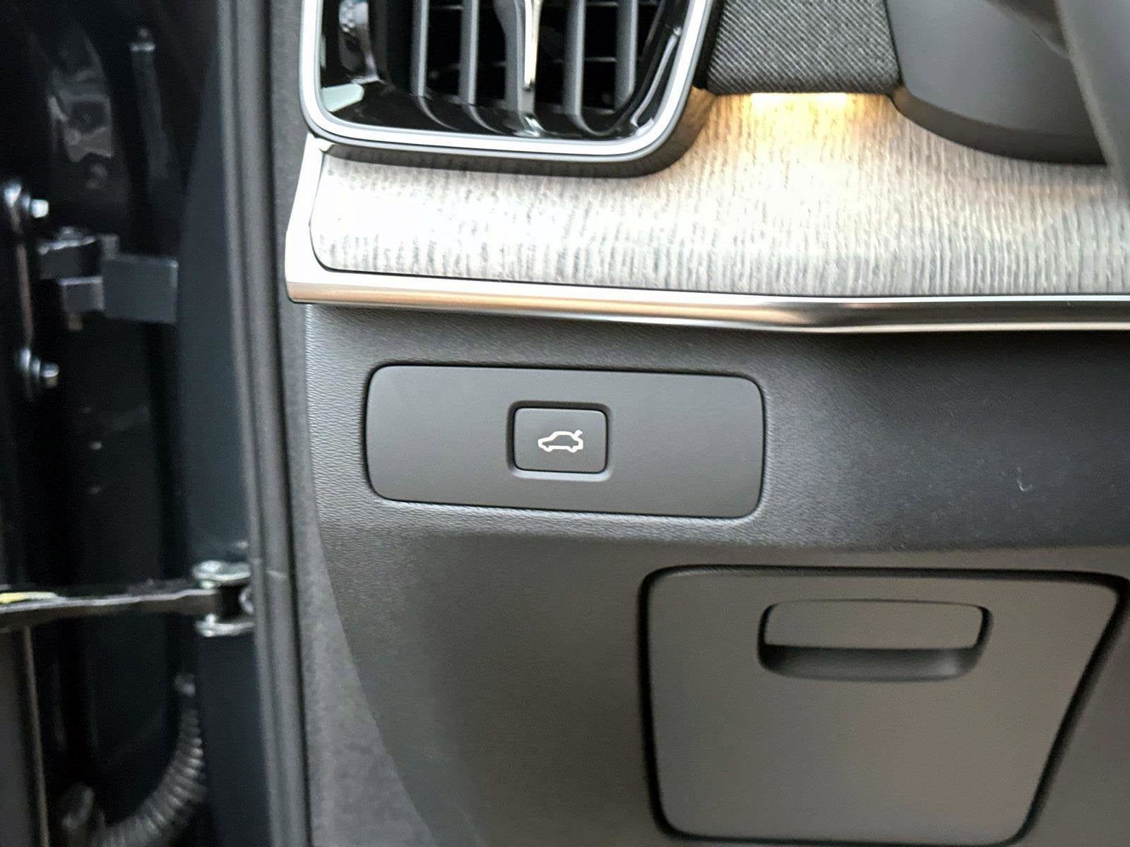 2026 Volvo XC90 Ultra