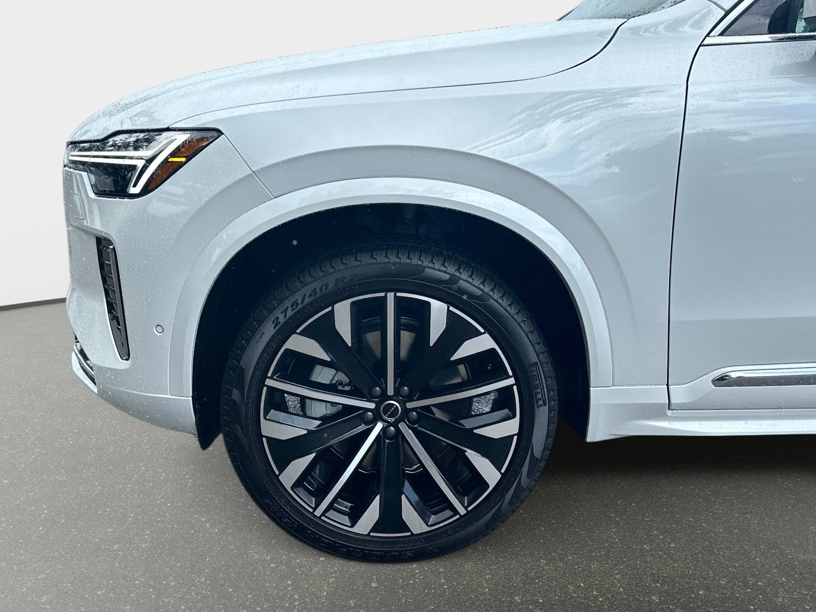 2026 Volvo XC90 Plus