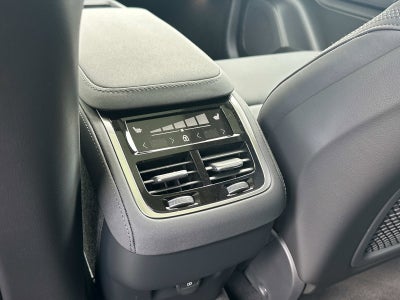 2026 Volvo XC90 Plus